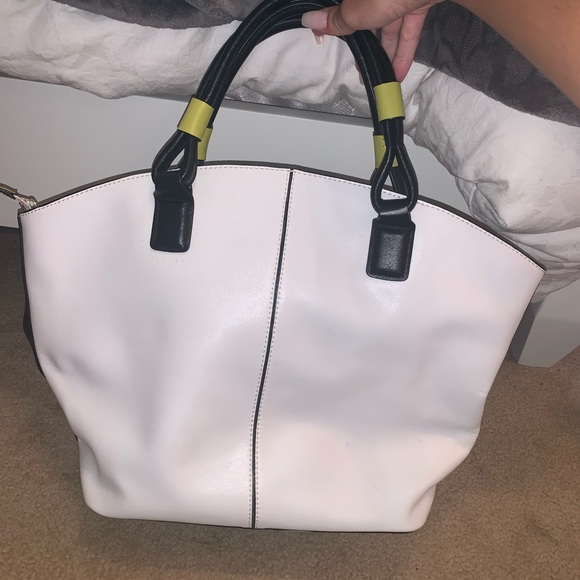 Charles Jourdan White & black bag w/yellow accent - Picture 2 of 4